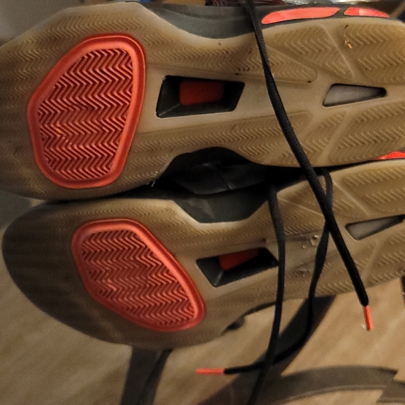 JORDAN UNRELEASED MELO M9 (HYPE) SZ 10.5 - Picture 5 of 5